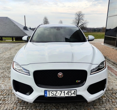 Jaguar F-Pace cena 139000 przebieg: 114000, rok produkcji 2017 z Staszów małe 781